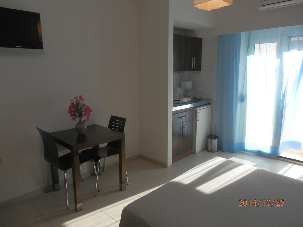 Glaros Hotel Apartment Agia Galini Habitación foto