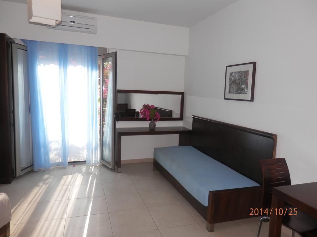 Glaros Hotel Apartment Agia Galini Habitación foto